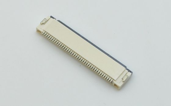 पिच 0.5mm FFC FPC कनेक्टर्स 50V AC DC समकोण 90° श्रीमती प्रकार पर आसान